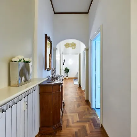 Vatican Elegance Irex Apartment *